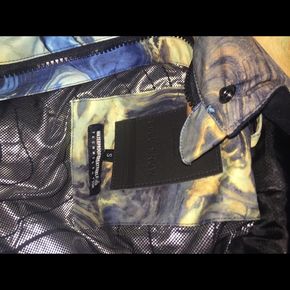 GSOU snow / ski jacket - Picture 3 of 3